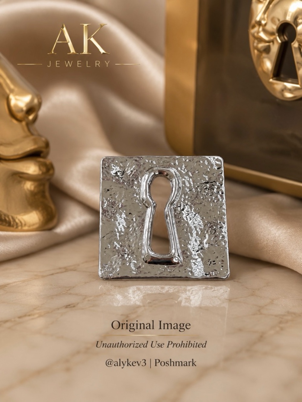 💎LUXURY BROOCH Hammered Silver Keyhole Stud Earrings | Statement Pin Brooch